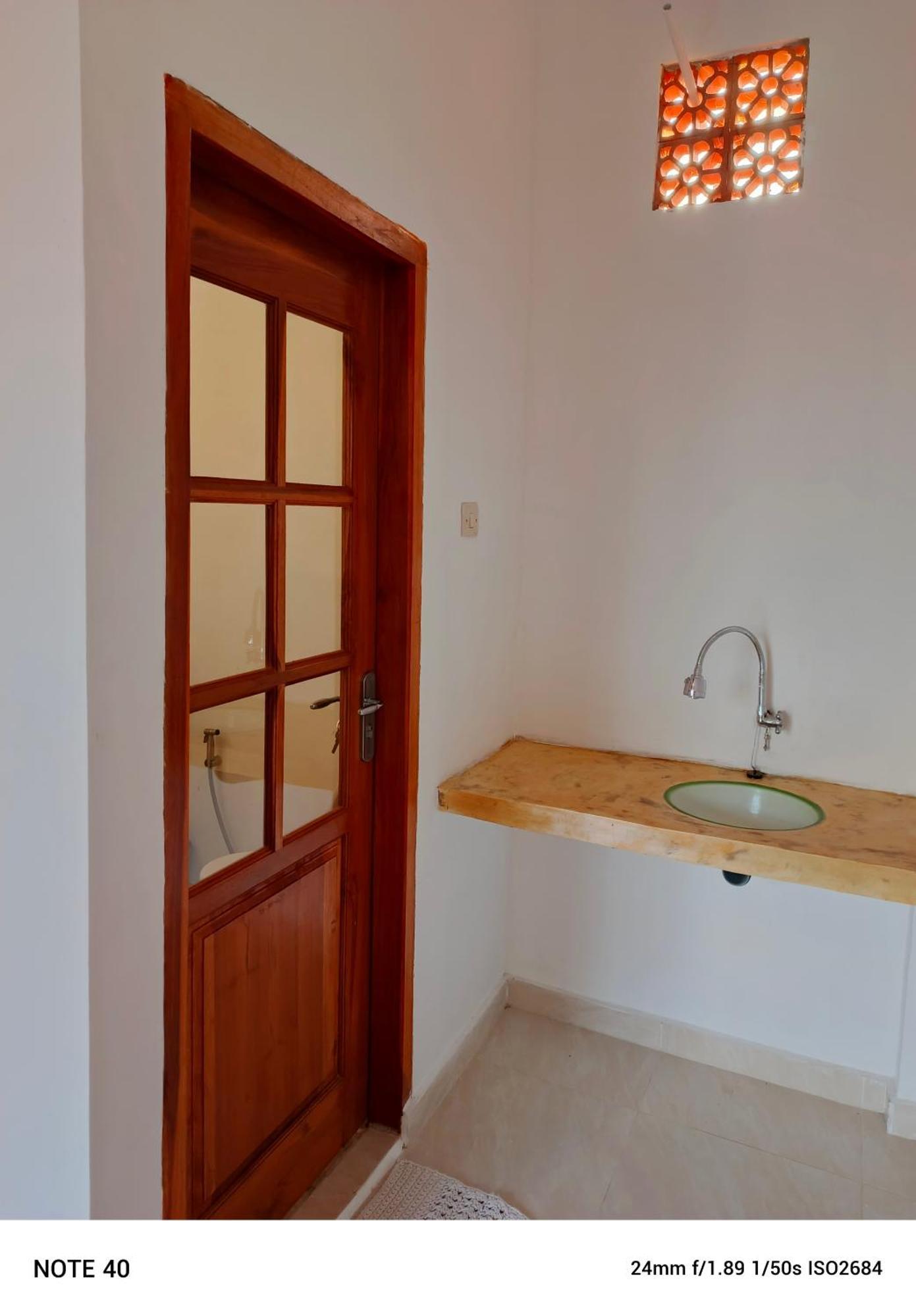 Friend House Stay & Surf Airsatang Esterno foto