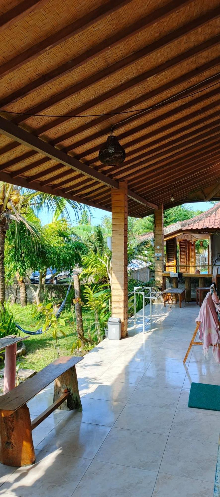Friend House Stay & Surf Airsatang Esterno foto