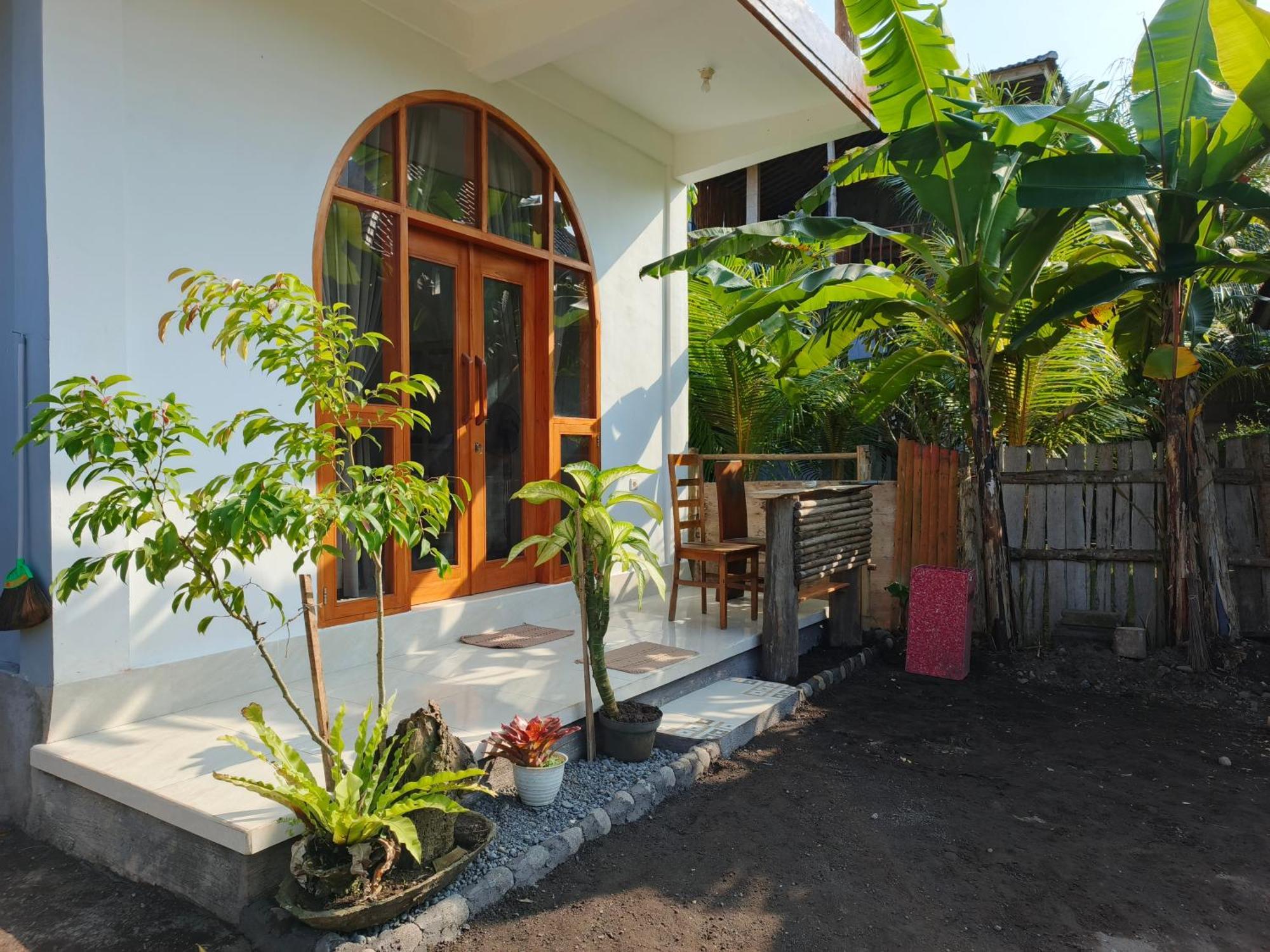 Friend House Stay & Surf Airsatang Esterno foto
