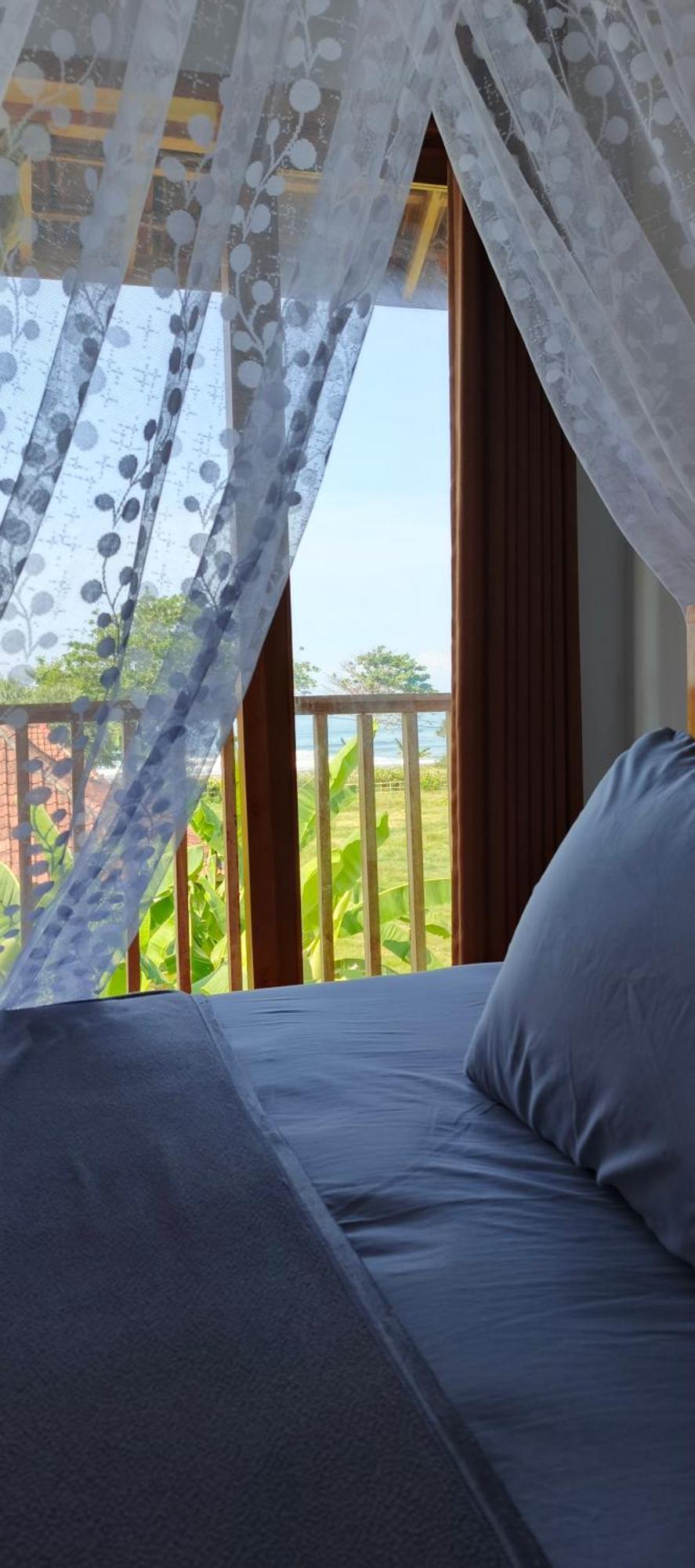 Friend House Stay & Surf Airsatang Esterno foto