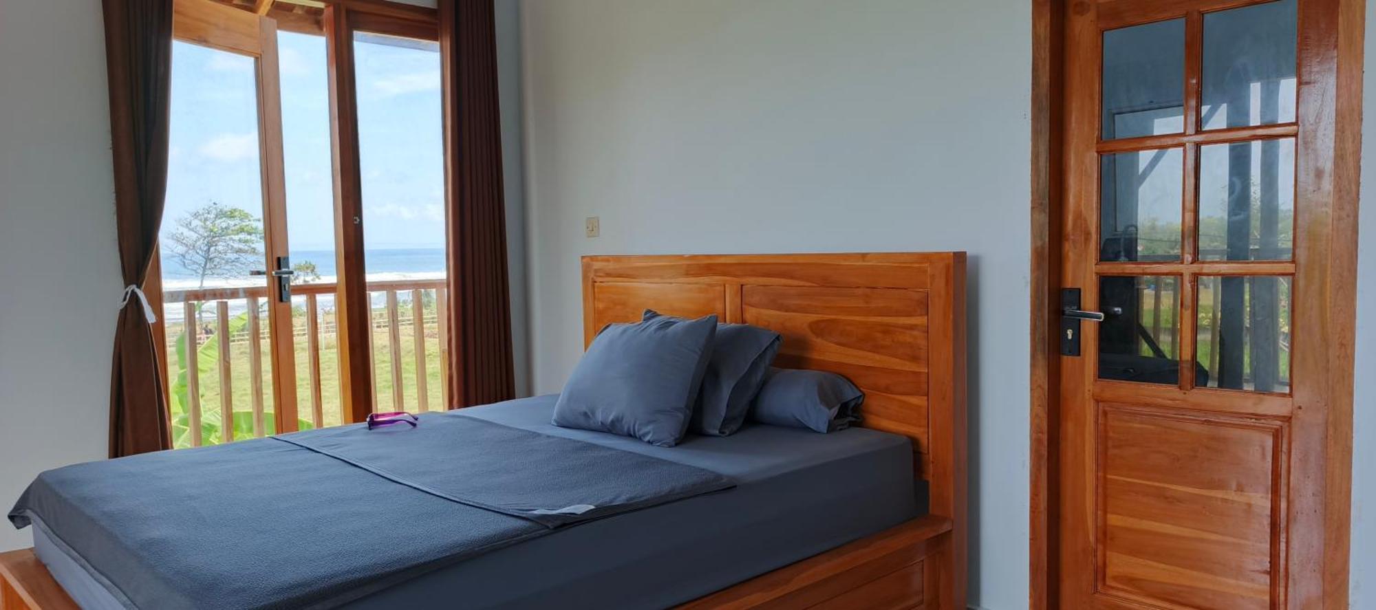 Friend House Stay & Surf Airsatang Esterno foto