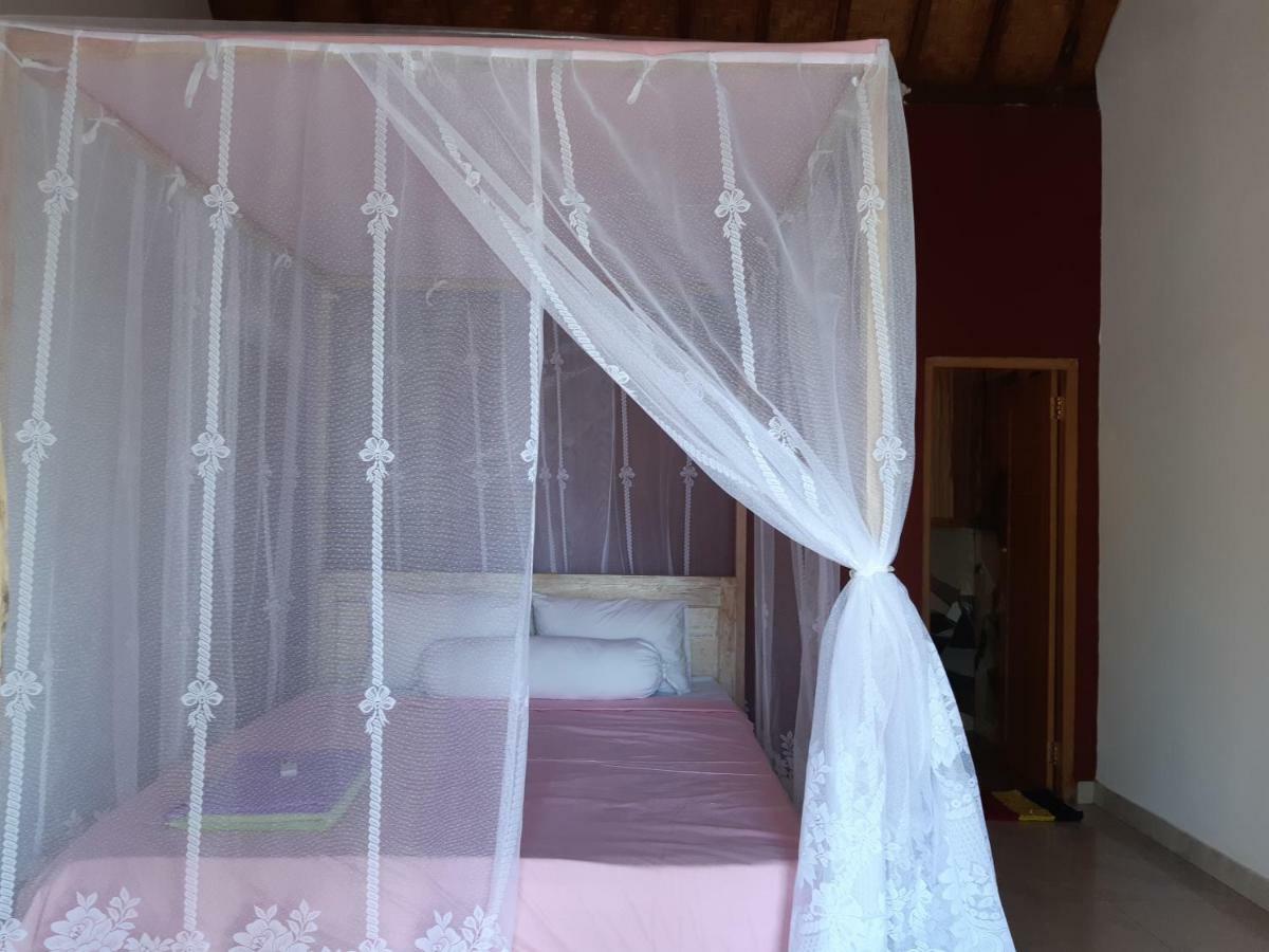 Friend House Stay & Surf Airsatang Esterno foto