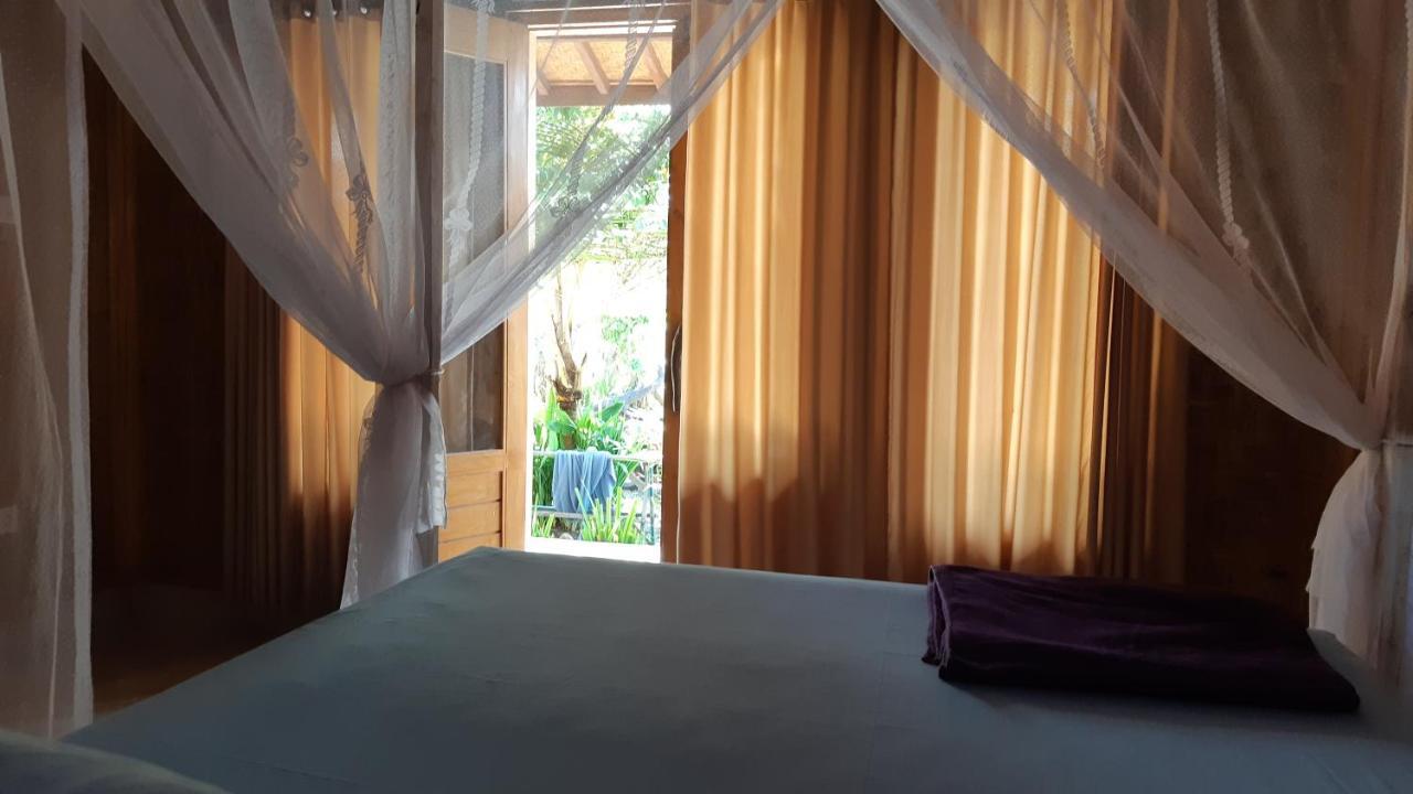 Friend House Stay & Surf Airsatang Esterno foto